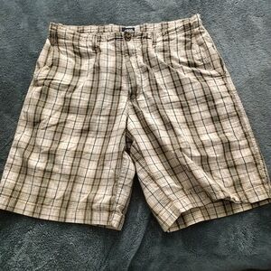 IZOD MEN'S STYLE SUMMER SHORTS
